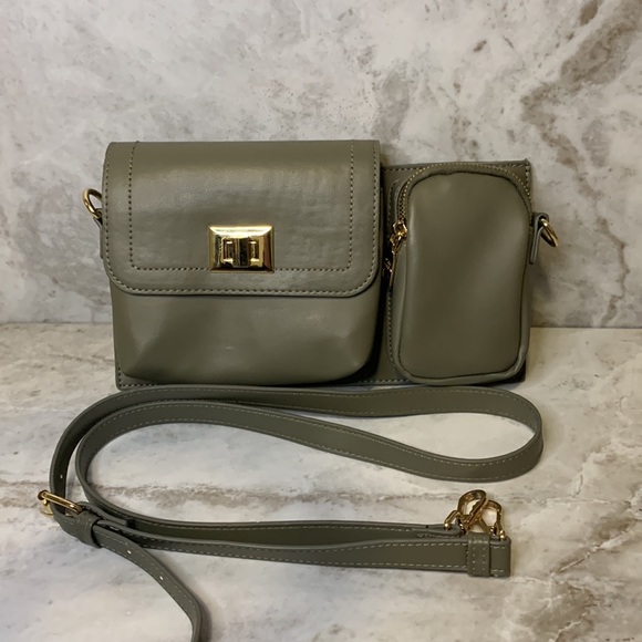 Steve Madden Lexxy Multipocket crossbody bag - Picture 4 of 7